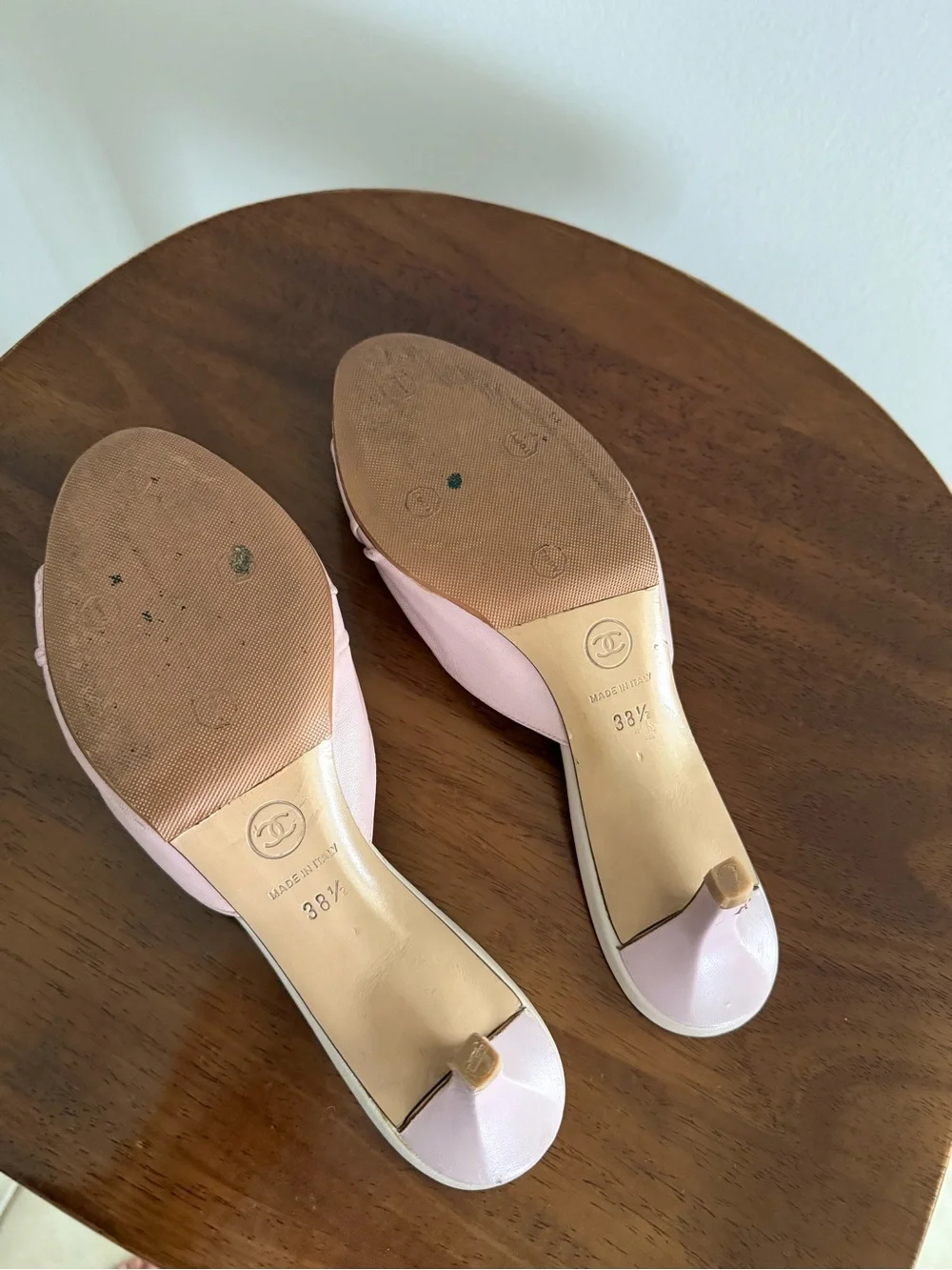 Vintage CHANEL Pink Kitten Heels